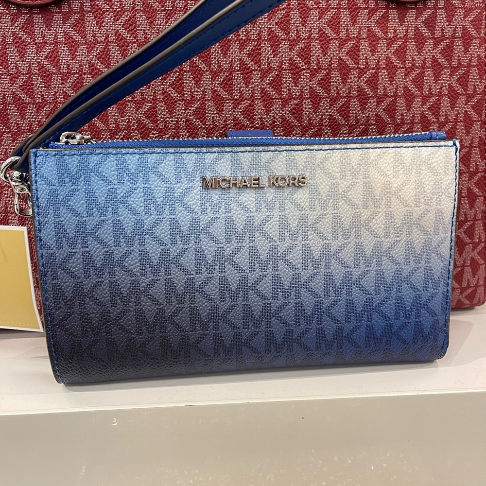 MICHAEL KORS Jet Set Large Ombré Signature Logo Double Zip Wristlet Phone Holder